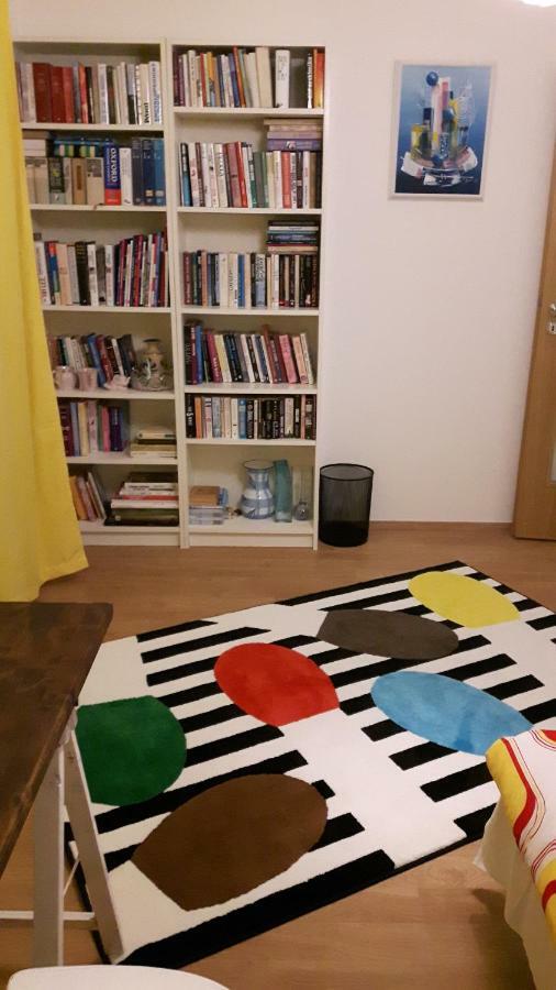 Prostorný 3 pokojový apartmán s dvěma terasami Praga Exterior foto